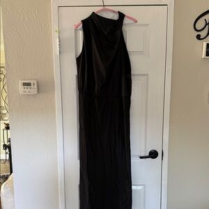 Chic Black Sleeveless Maxi Dress